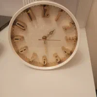 ساعت دیواری و رو میزی مناسب اتاق خواب