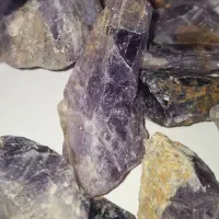 سنگ جواهری آمیتیست اصل و معدنی با تخفیف ویژه