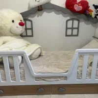تخت و کمد کودک|تخت و صندلی بچه|تهران, کوی بیمه|دیوار