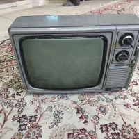 تلویزیون سیاه و سفید  قدیمی 14