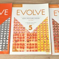 کتاب های زبان انگلیسی evolve 5