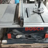 اره روی میزی و فارسی بر پروفیل بر پمپ باد