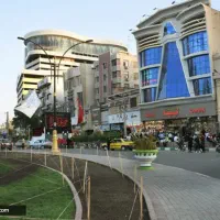 مغازه ۱۰۰ متری در حاشیه اصلی ۱۷ شهریور منطقه زواری