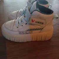 چکمه پسرانه تمیز تمیز