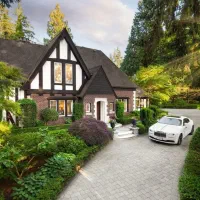 ویلایی300متری-ولی-عصرحاشیه-ی-میلان-بیست-متری-رسالت