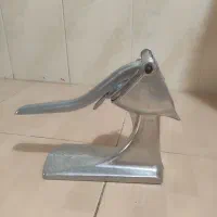آبمیوه گیری دستی