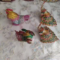 مجسمه  جاجواهرب برنز میناکاری و نگین کاری شده.