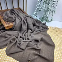 روسری مجلسی|لباس|نجف‌آباد, باغ ملی|دیوار