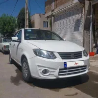 ساینا کارمندی لازرورقی