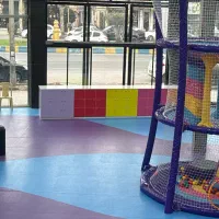 استخدام مربی و صندوقدار