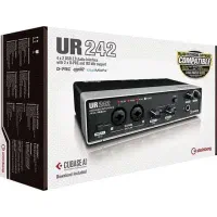 کارت صدای USB و قابل حمل UR242