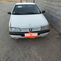 پژو آردی سفید