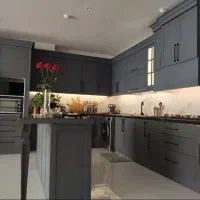 ۲۰۰متر _ دونبش حاشیه بلوار اصلی _ سه خواب _ صفر