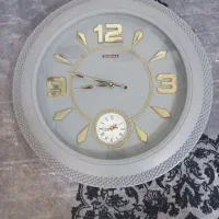 ساعت دیواری