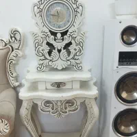 ساعت و میز 600