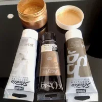 پودر و رنگ آکریلیک