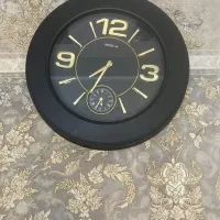 ساعت دیواری دو موتور فعال