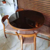 میز گرد غذاخوری