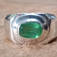 انگشتر نقره گارنت سبز تساوریت