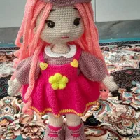 عروسک قرمز بافتنی فقط ۲۰۰