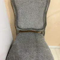 یک عدد صندلی تک