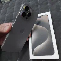 آیفون ۱۵پرومکس۵۱۲گیگ تمیز درحدنو تیتانیوم نچرال