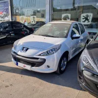 ۲۰۷ سقف شیشه سفید و مشکی