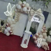 بادکنک آرایی تم تولد دیزاین