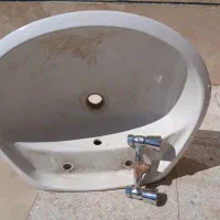 فروش یک عددشیر و روشویی کاملا سالم