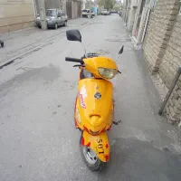 اسکوتر 100 پرواز