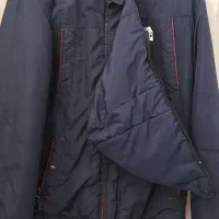 کاپشن|لباس|قم, چهل درخت‎|دیوار