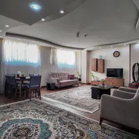 آپارتمان ۹۰ متر خیابان نگارستان