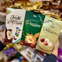 شکلات و ادامس