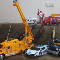 انواع ماشین بازی،تفنگ،آدم اهنی(ورق بزنید)