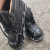 کفش نیم بوت مردانه، پوتین ملی کیکرز