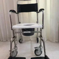 ویلچر حمامی لگن دار