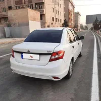 ساینا ۱۴۰۱ ex سفید بسیار تمیز