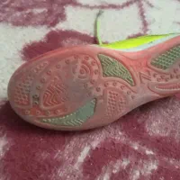 کفش فوتبالی|تجهیزات ورزشی|پرند, فاز ۱|دیوار