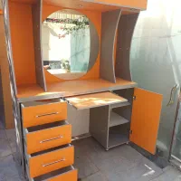 صندلی و میزآینه دار و کشودار|صندلی و نیمکت|اصفهان, مسجد مصلی|دیوار