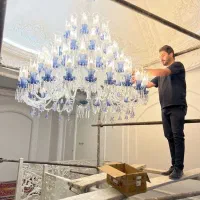 اجرای تخصصی لوسترهای طبقاتی مسجد حسینه تالار