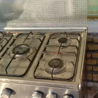 گاز پنج شعله سالم در حد نو