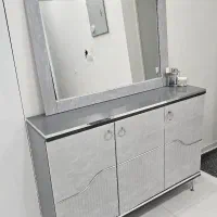 کنسول و آینه