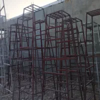 مقدارچهارپایه اهنی بفروش می‌رسد