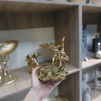 مجسمه دکوری|مجسمه، تندیس، ماکت|تهران, آبشار تهران (دریاچه)|دیوار