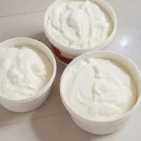 ماست چکیده محلی پر چرب