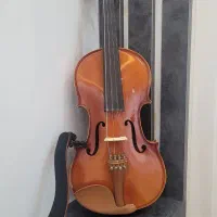 ویولن در حد نو بدون آرشه