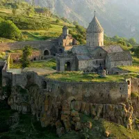 تور از شیراز  به گرجستان ارمنستان و تاجیکستان|تور و چارتر|شیراز, فرهنگ شهر|دیوار