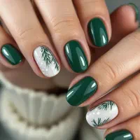 کاشت حرفه‌ای ناخن با بهترین مواد و طراحی اختصاصی