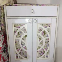 چرخ خیاطی به همراه میز|چرخ خیاطی و ریسندگی|تربتحیدریه, منظر|دیوار