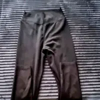 تعدادی لباس وزرشی